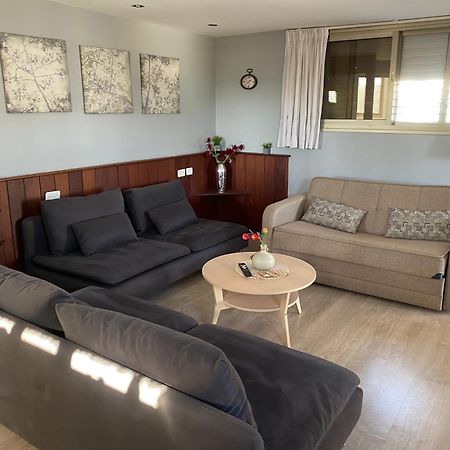 בין יער לים Villa Shelomi ภายนอก รูปภาพ