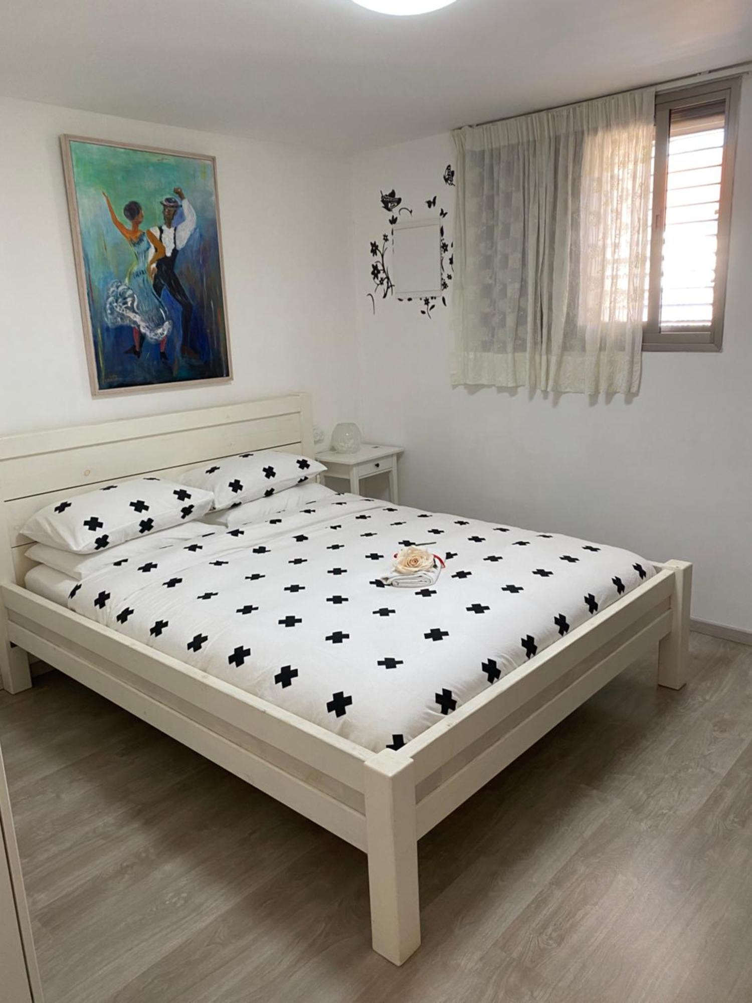 בין יער לים Villa Shelomi ภายนอก รูปภาพ