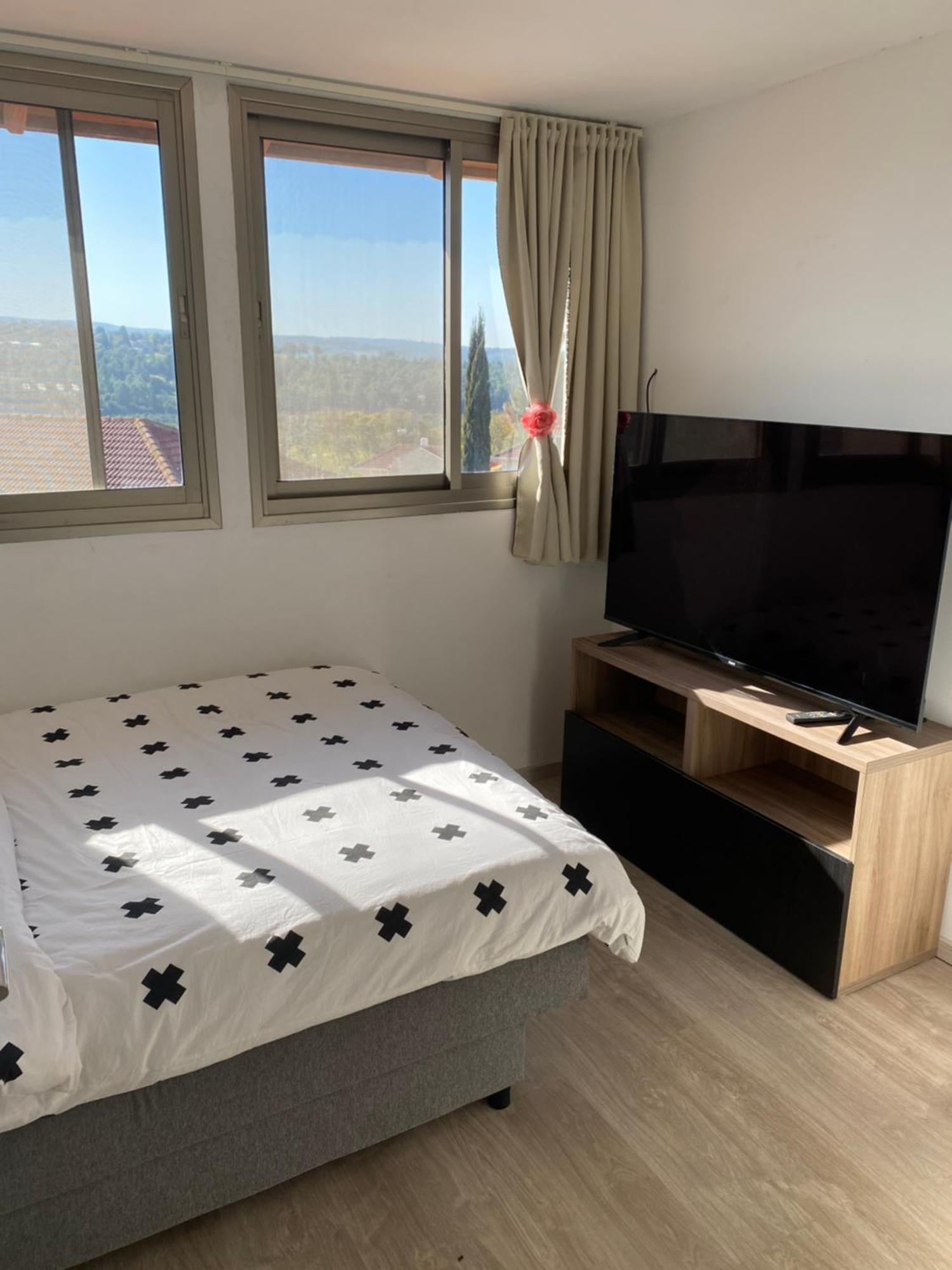 בין יער לים Villa Shelomi ภายนอก รูปภาพ