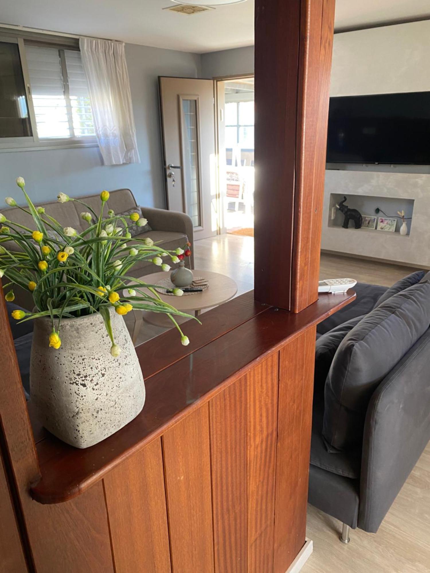 בין יער לים Villa Shelomi ภายนอก รูปภาพ