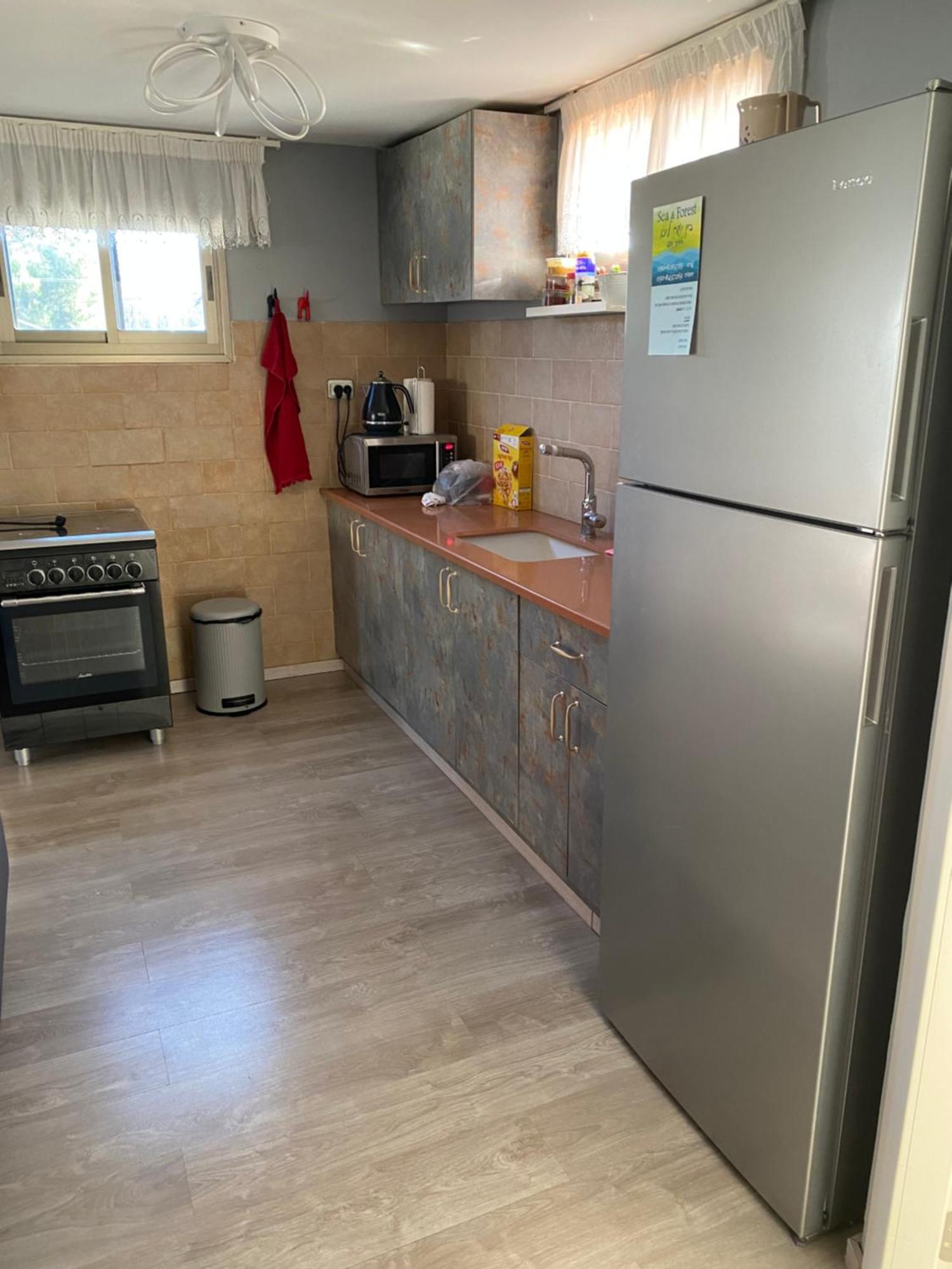 בין יער לים Villa Shelomi ภายนอก รูปภาพ